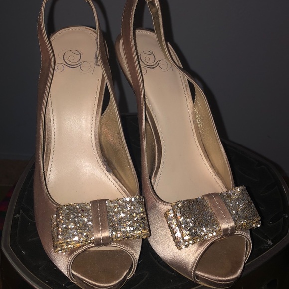Disney Collection Heels - Picture 3 of 3